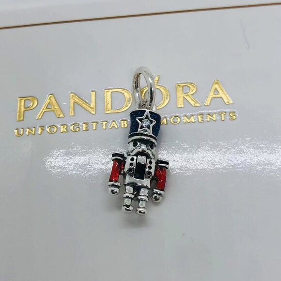✨🔥Pandora Moveable Nutcracker Dangle Charm - Picture 1 of 4